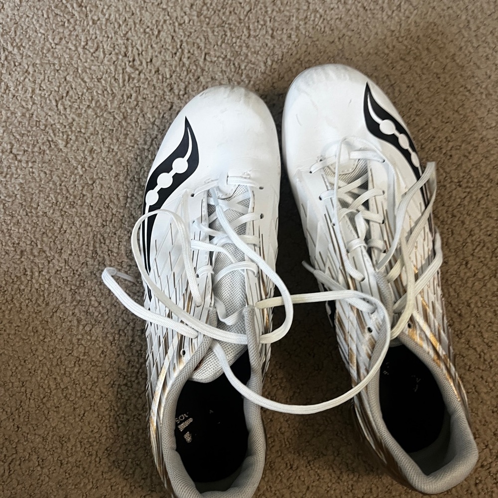 Saucony White and Gold Athletic Sprint Spikes